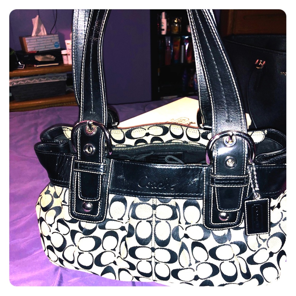 COACH PURSE. COACH BAG